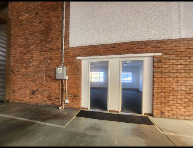450M² WAREHOUSE TO LET IN ALLANDALE